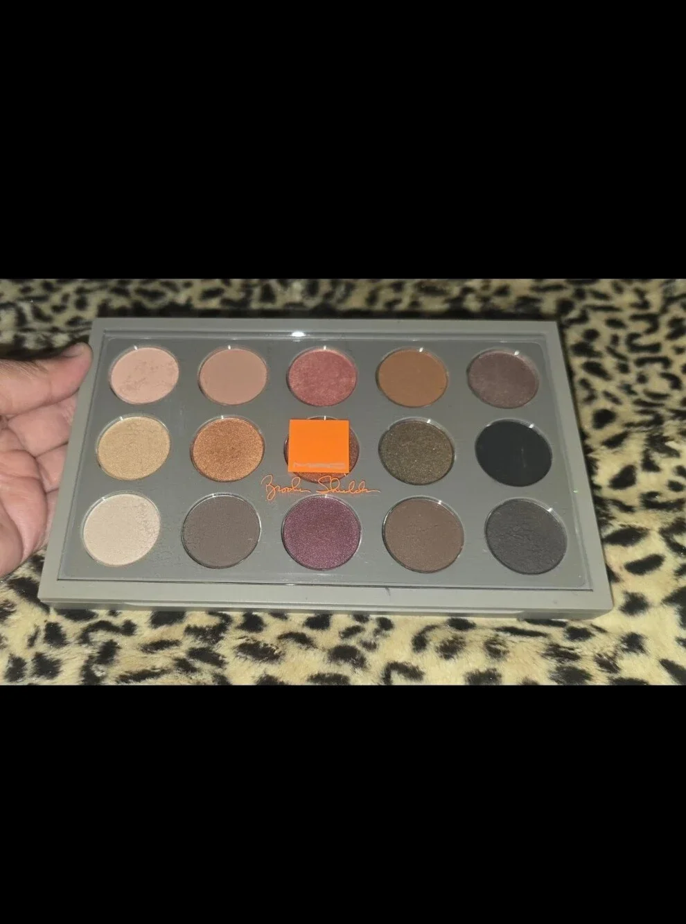 MAC Brooke Shields eye shadow X 15 Gravitas palette (Limited Edition)